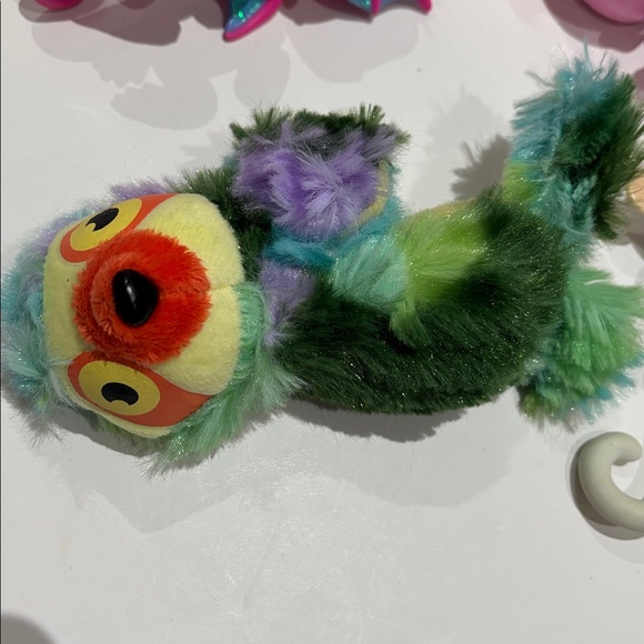 LOT of 3 Fingerlings Electronic Toys Movements Sounds Plus Furry Finger Cling - Picture 9 of 9